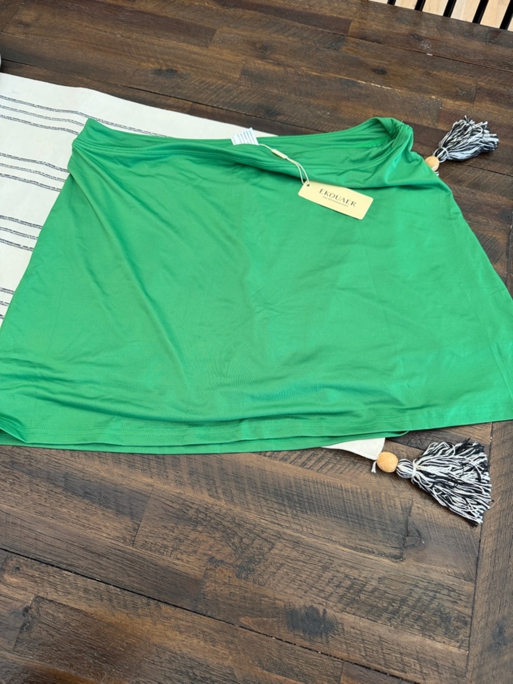 Ekouaer Green Mini Skort— Sleek Everyday Staple